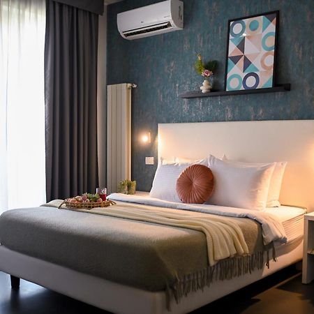 Urban Elegance - Stylish Central Accommodation Bucarest Exterior foto