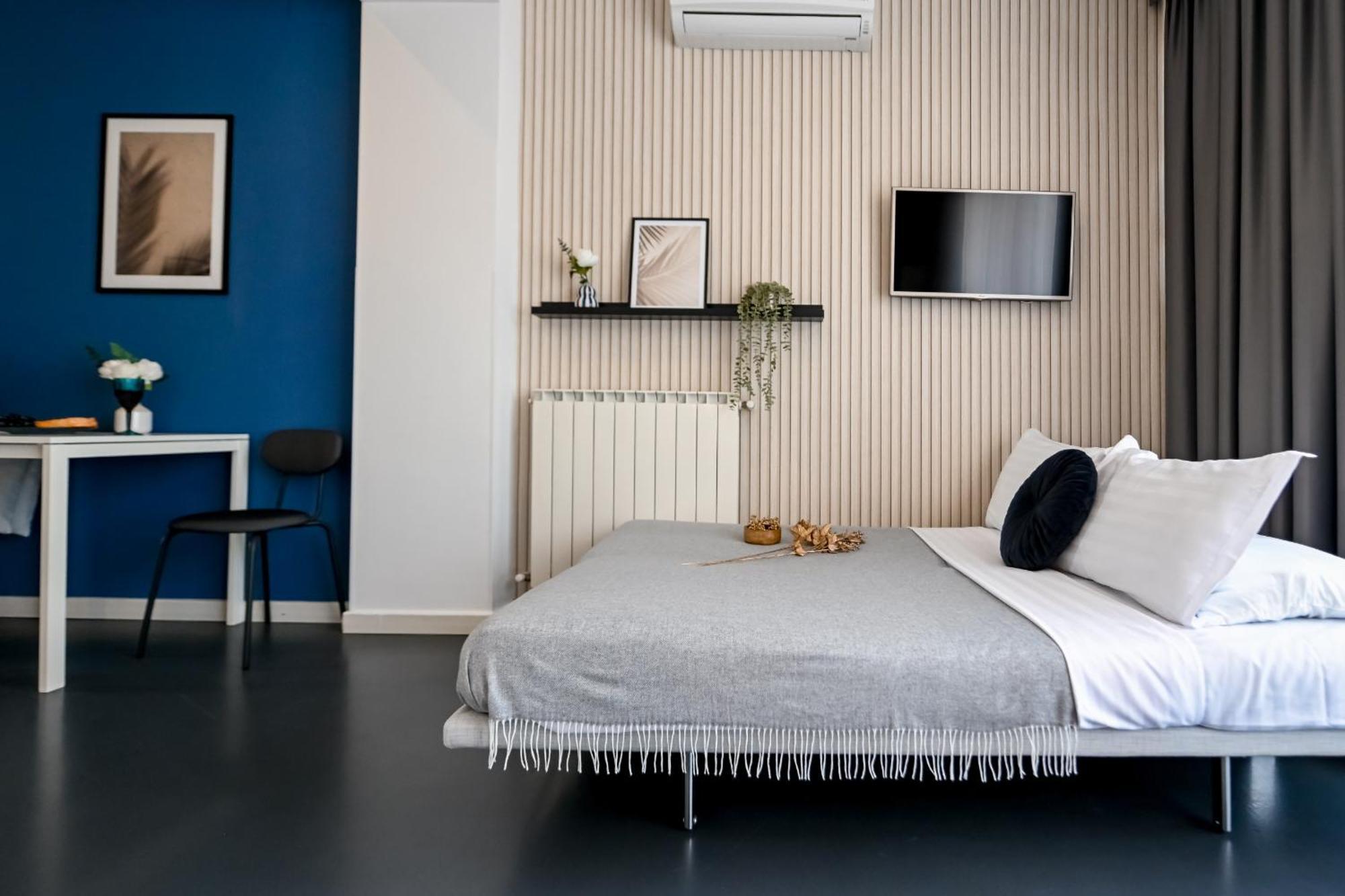 Urban Elegance - Stylish Central Accommodation Bucarest Habitación foto
