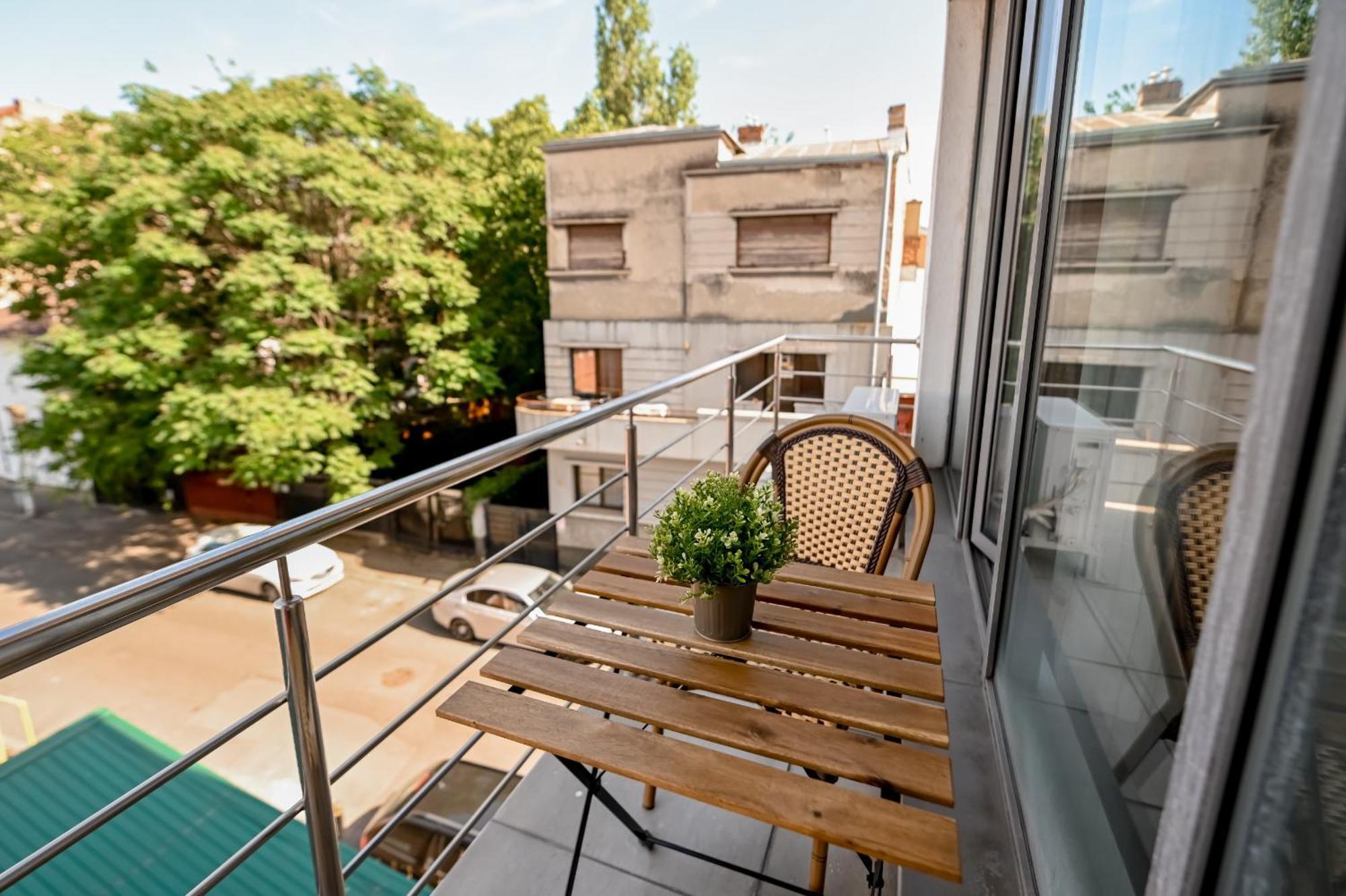Urban Elegance - Stylish Central Accommodation Bucarest Exterior foto